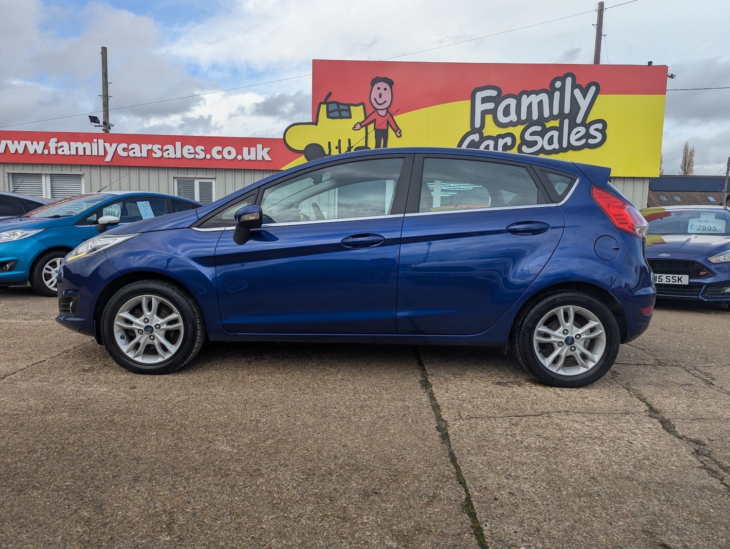 Used Ford Fiesta 2015 for sale - 76407596: Photo 2