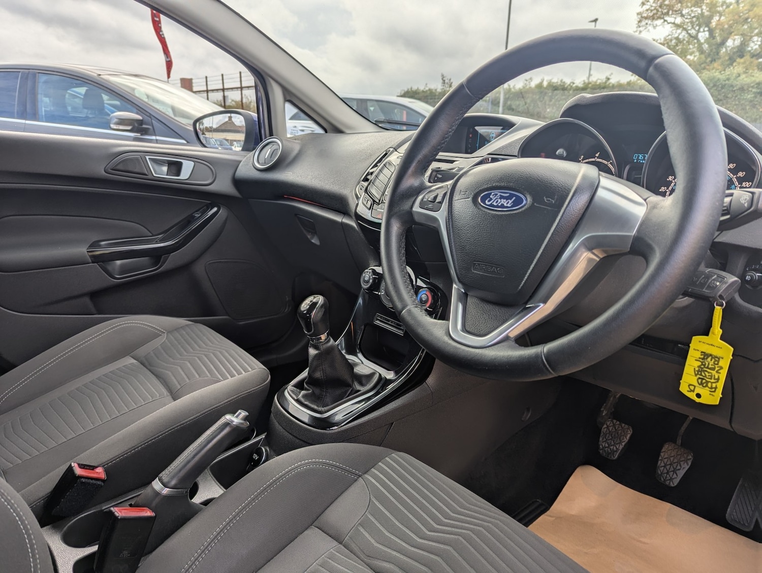Used Ford Fiesta 2015 for sale - 76407596: Photo 5