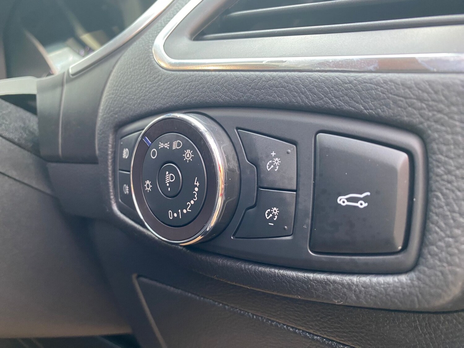 Used Ford S-Max 2019 for sale - 76374194: Photo 25