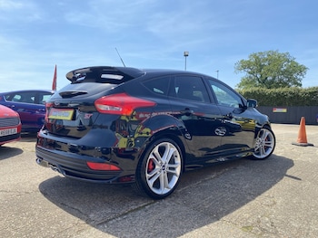 Used Ford Focus 2016 for sale - 78674039: Photo