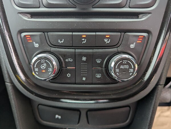 Used Vauxhall Mokka 2015 for sale - 76070419: Photo 6