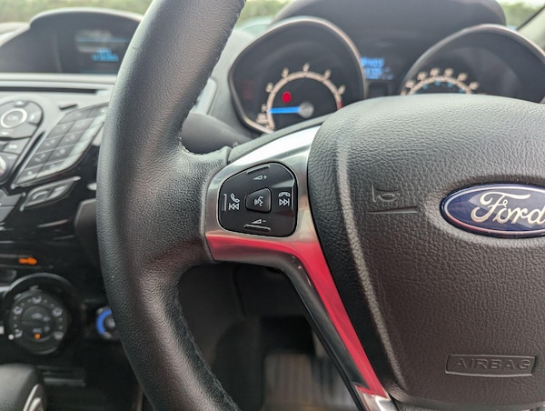 Used Ford Fiesta 2015 for sale - 76299065: Photo 20