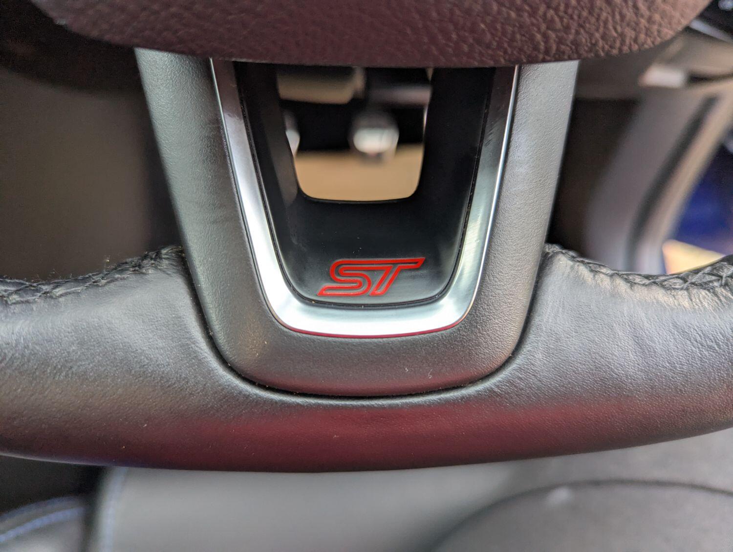 Used Ford Focus 2015 for sale - 76011397: Photo 11