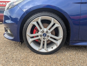 Used Ford Focus 2015 for sale - 76011397: Photo 3