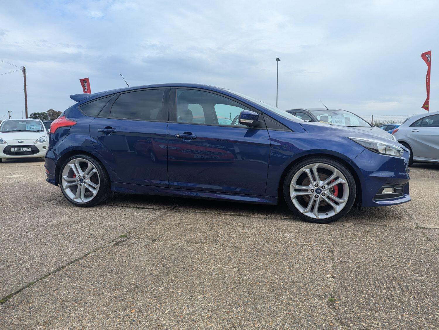 Used Ford Focus 2015 for sale - 76011397: Photo 8