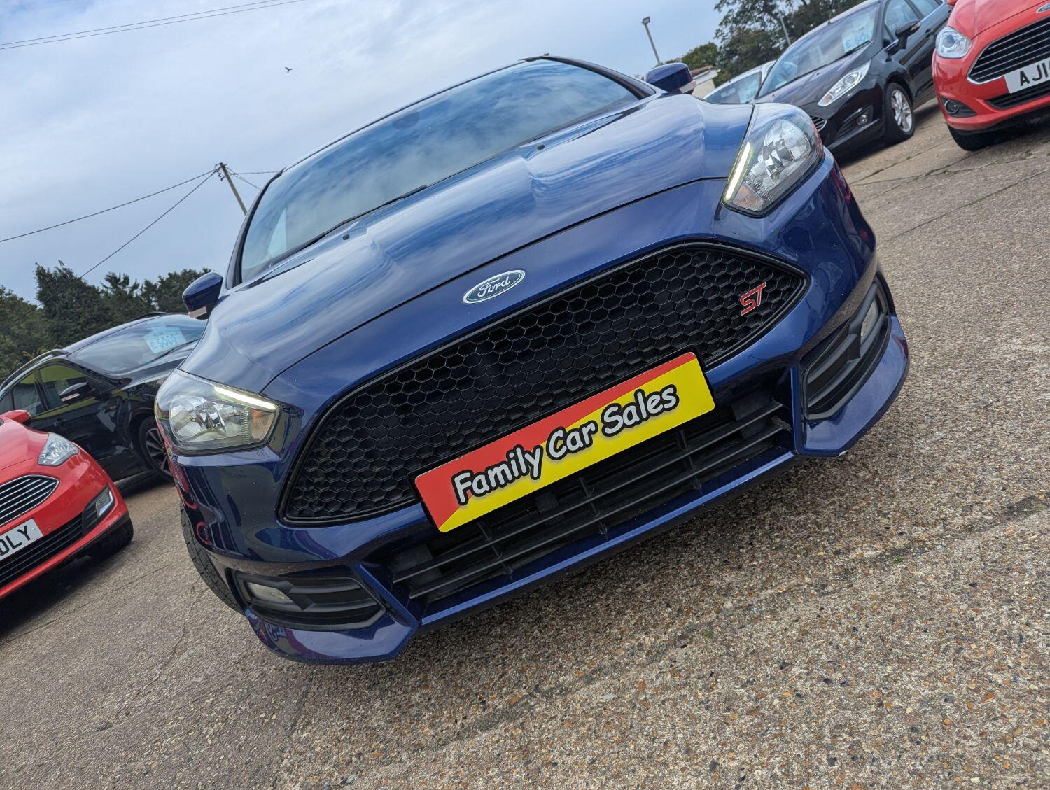 Used Ford Focus 2015 for sale - 76011397: Photo 9