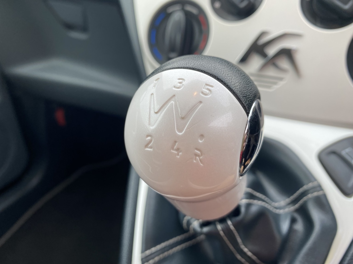 Used Ford Ka 2015 for sale - 76497569: Photo 36