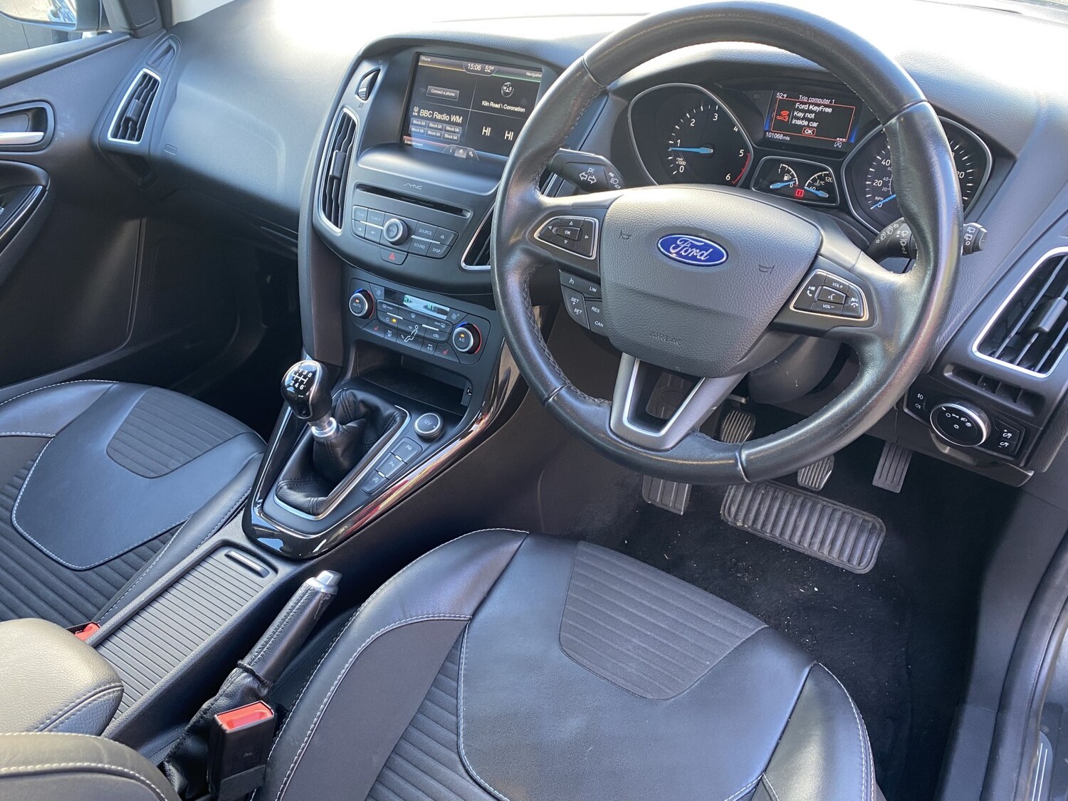 Used Ford Focus 2016 for sale - 76324837: Photo 2