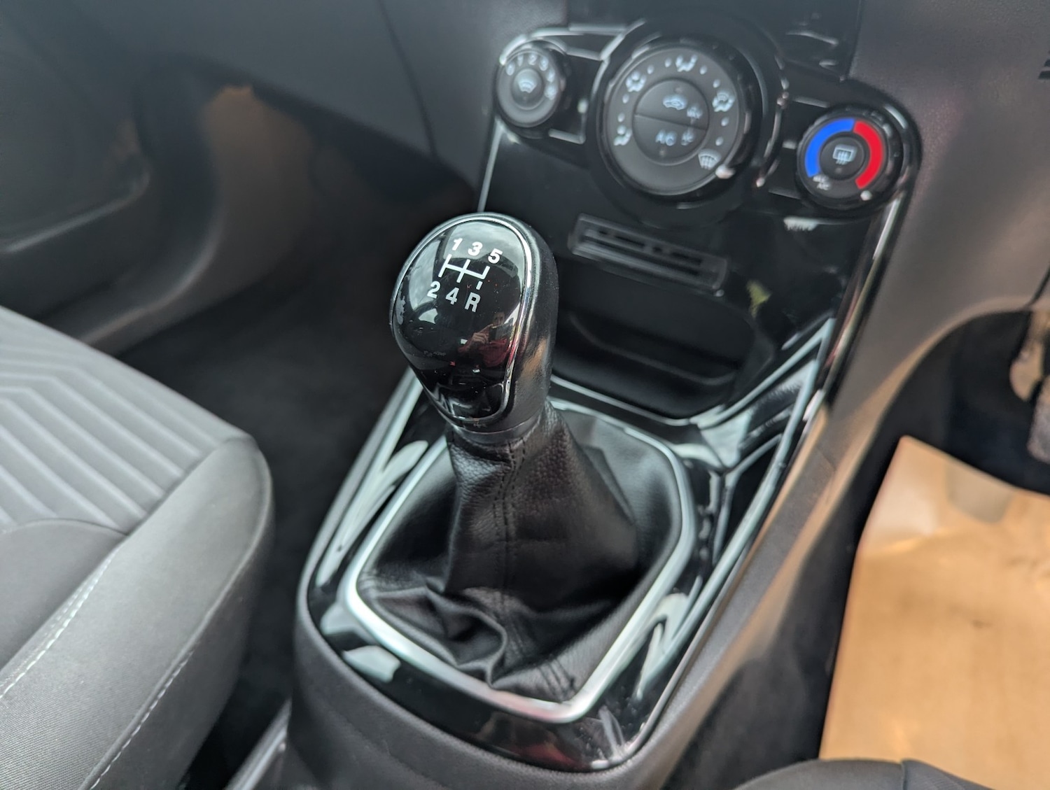 Used Ford Fiesta 2013 for sale - 76956958: Photo 14