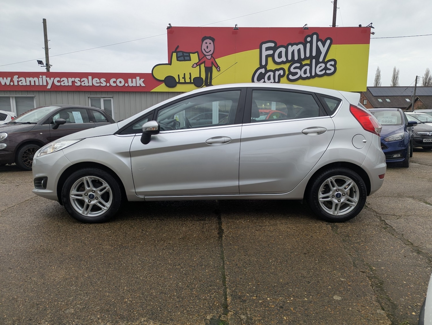Used Ford Fiesta 2013 for sale - 76956958: Photo 2