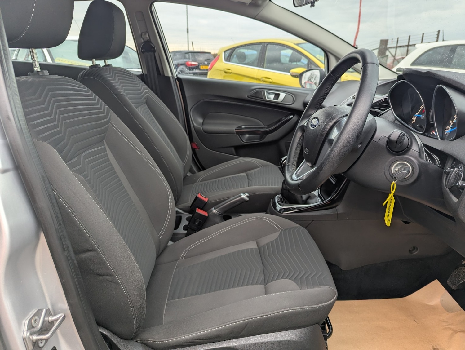 Used Ford Fiesta 2013 for sale - 76956958: Photo 5