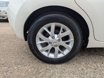Used Nissan Note 2015 for sale - 76070360: Photo 4