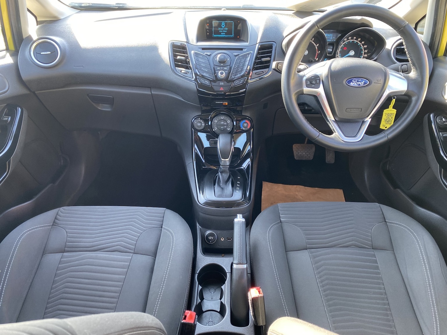 Used Ford Fiesta 2014 for sale - 77781635: Photo 2