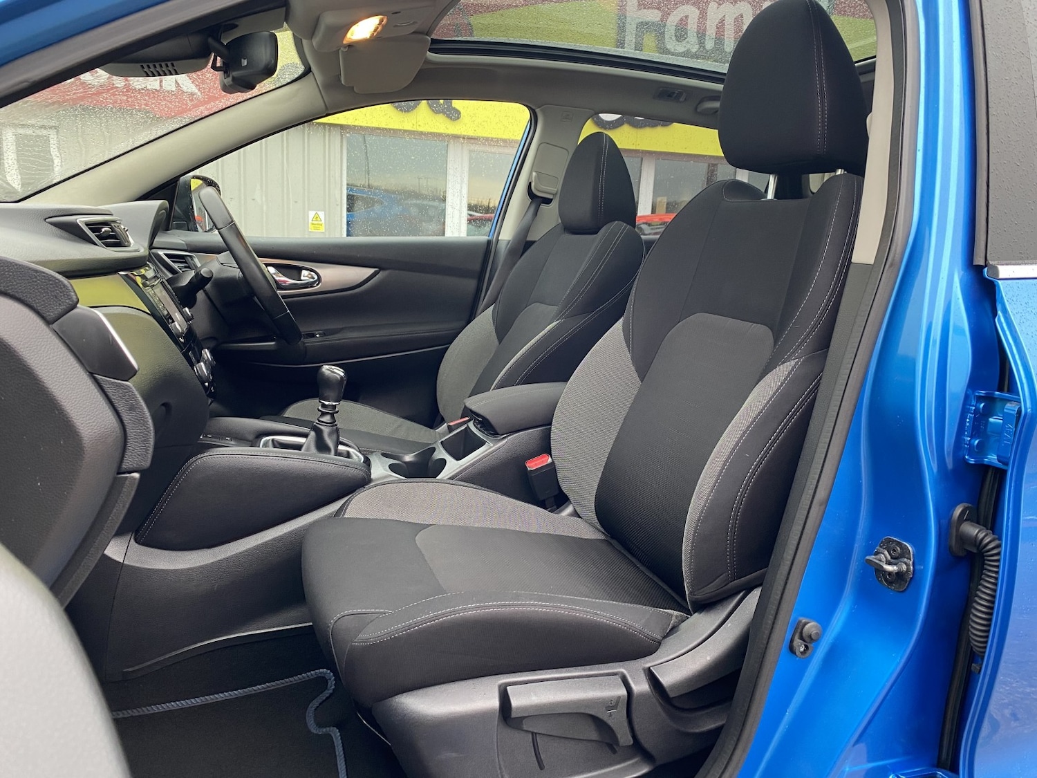 Used Nissan Qashqai 2017 for sale - 76407521: Photo 25