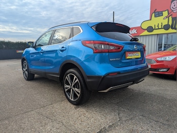 Used Nissan Qashqai 2017 for sale - 76407521: Photo
