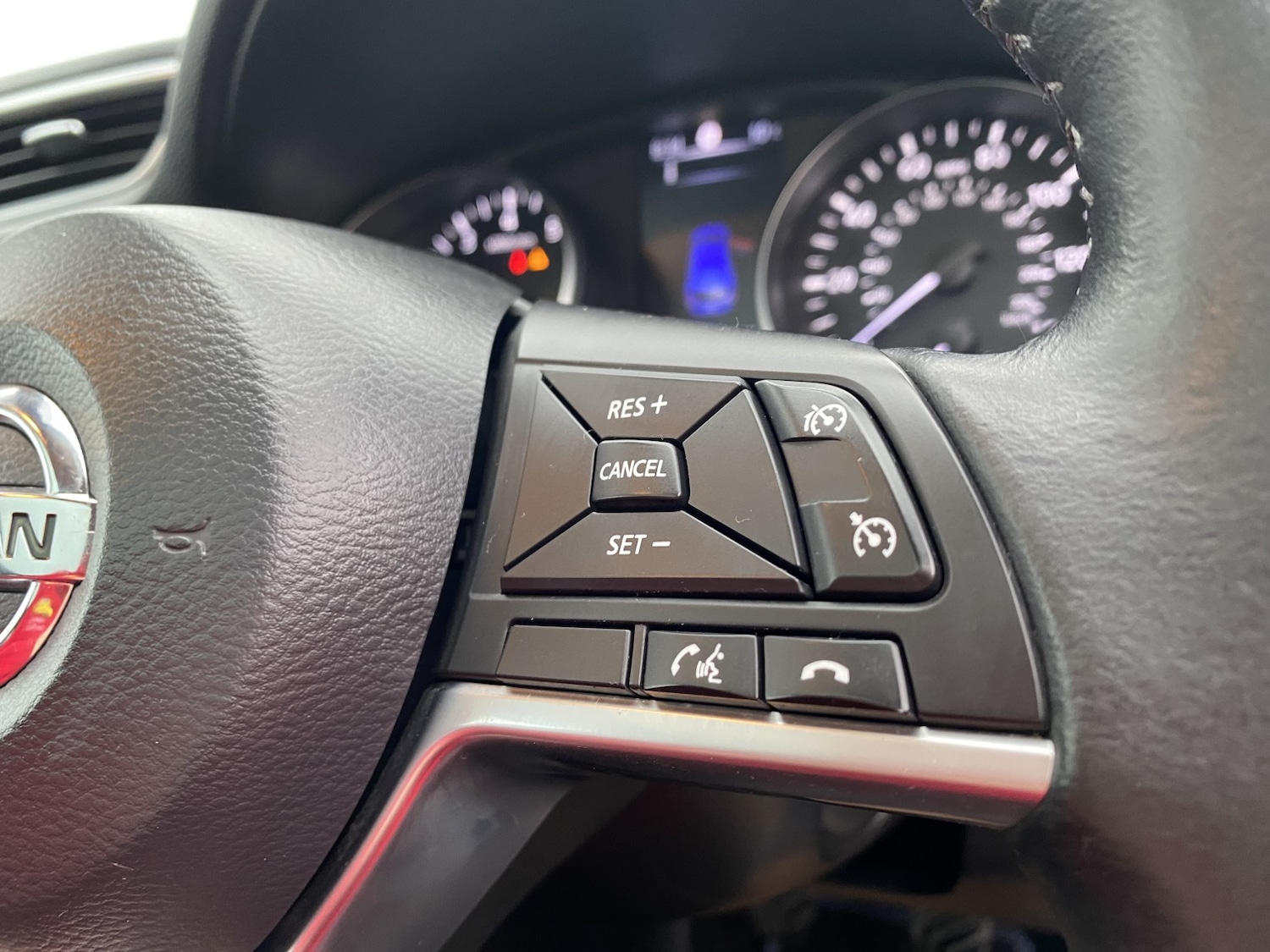 Used Nissan Qashqai 2017 for sale - 76407521: Photo 42