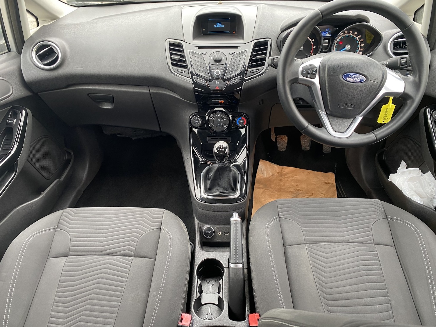 Used Ford Fiesta 2013 for sale - 77687681: Photo 2