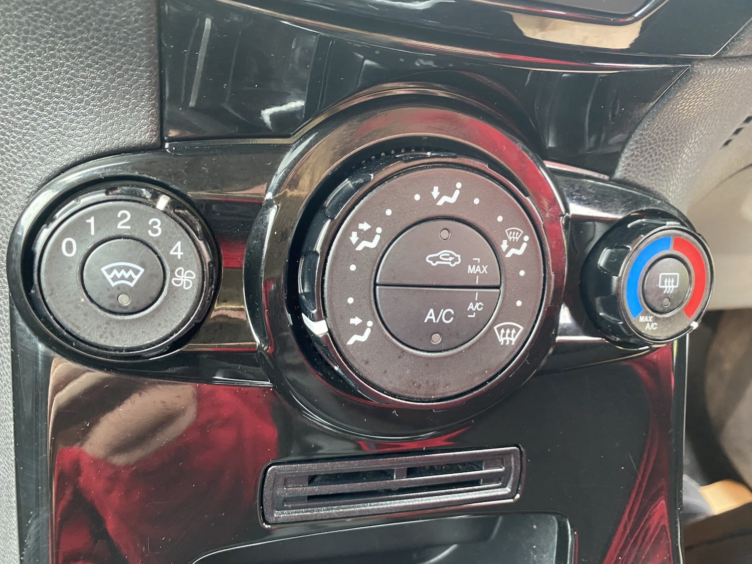 Used Ford Fiesta 2013 for sale - 77687681: Photo 31