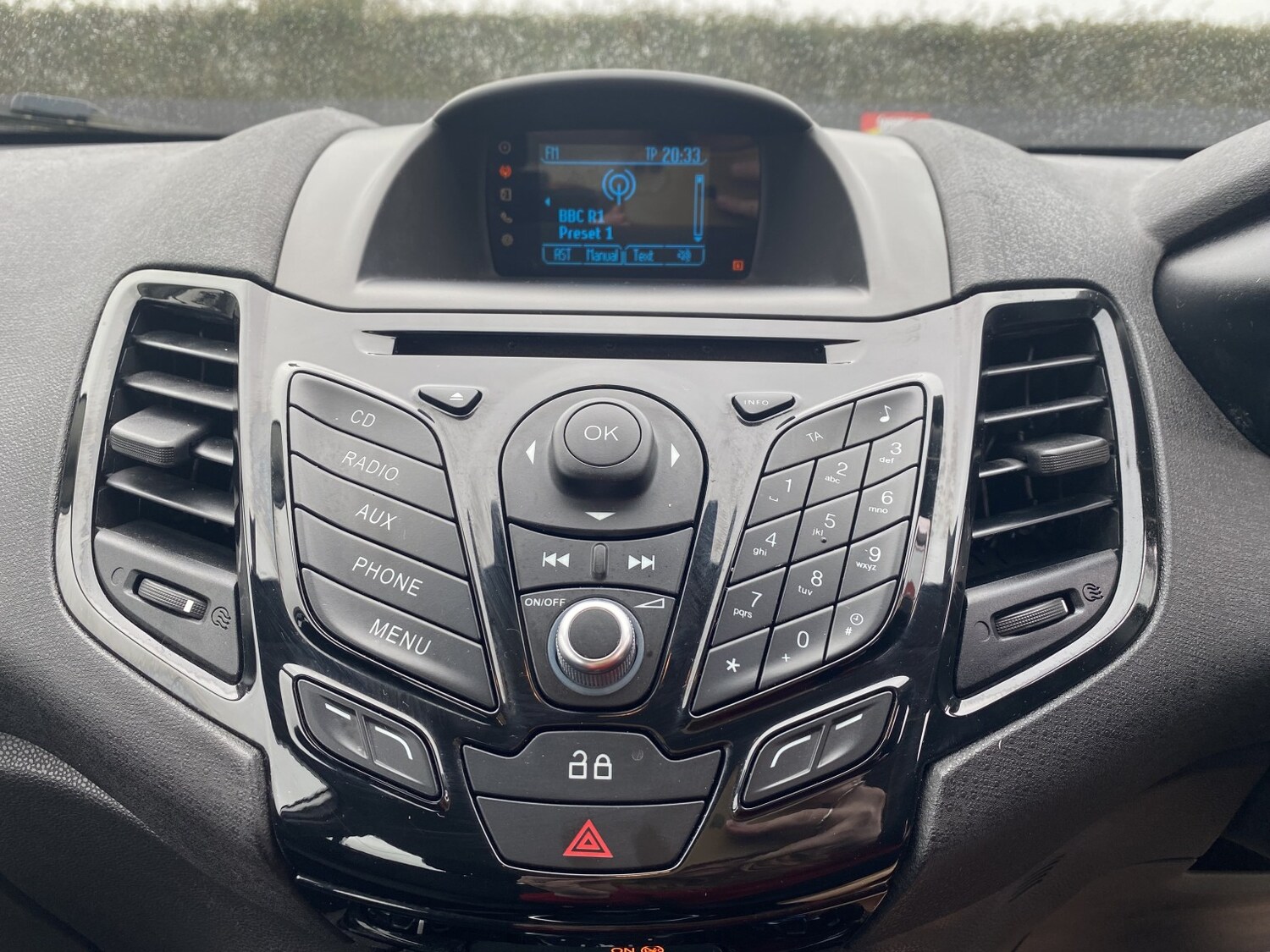 Used Ford Fiesta 2013 for sale - 77687681: Photo 32