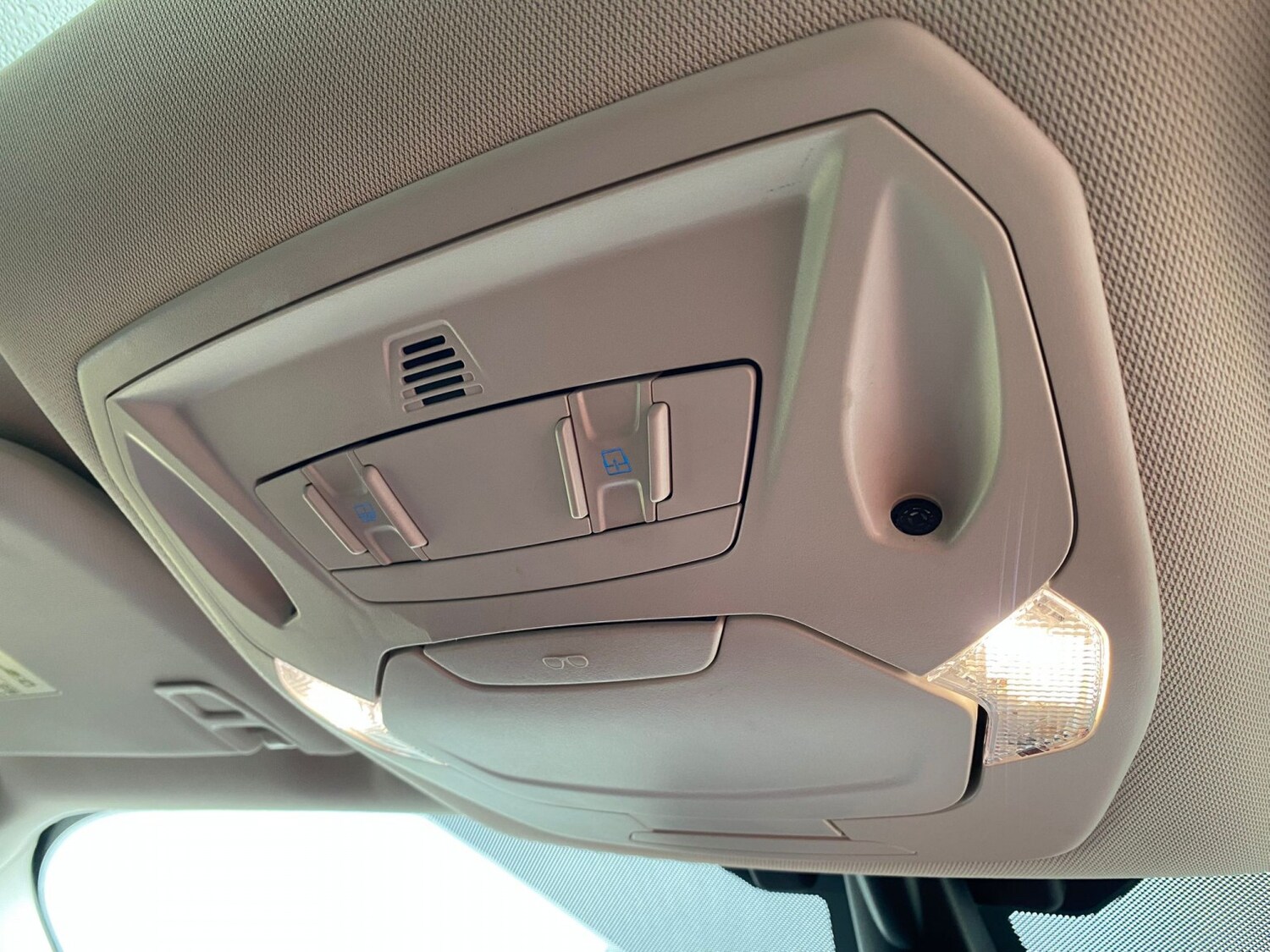 Used Ford Kuga 2019 for sale - 77675727: Photo 43