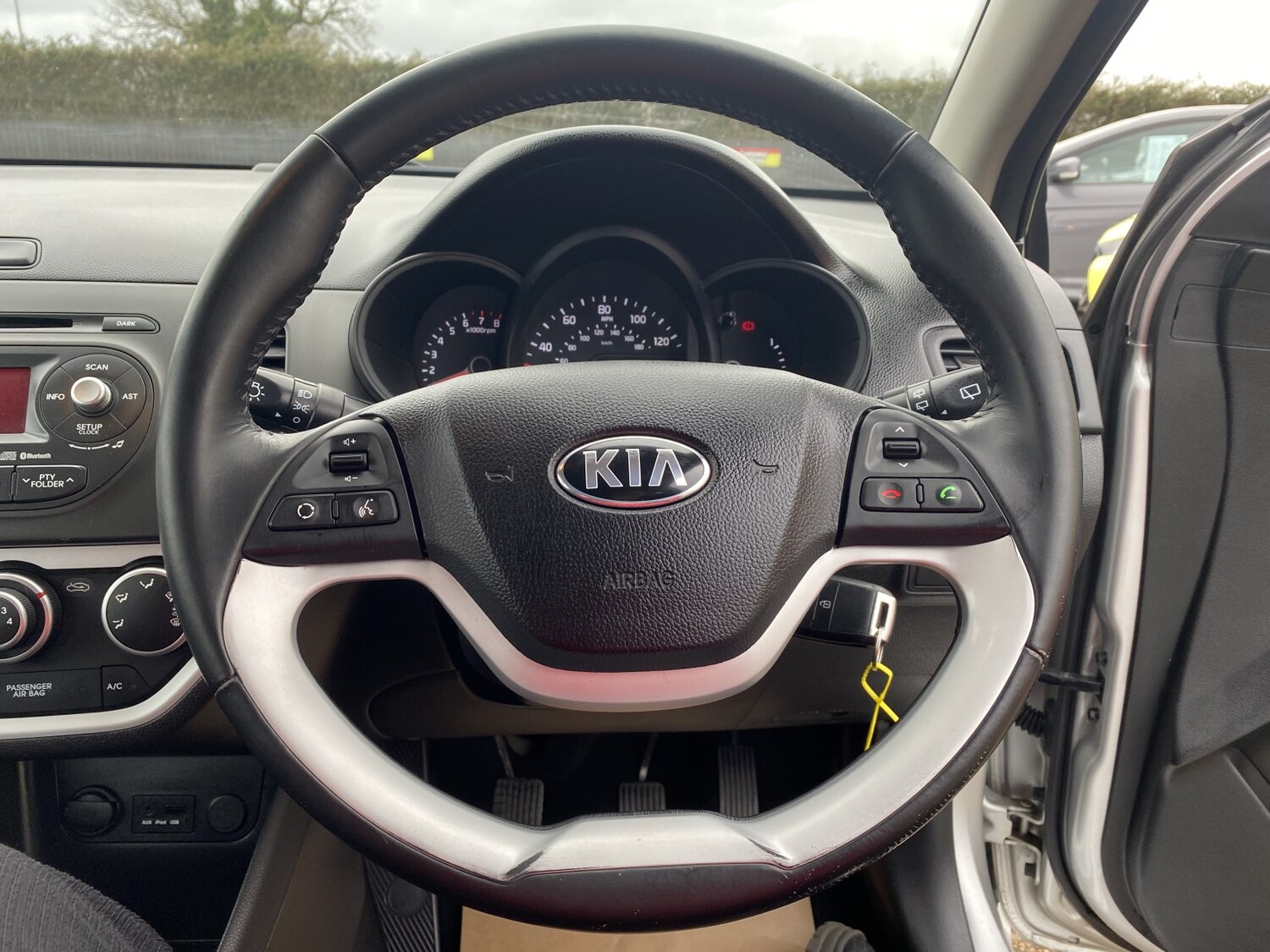 Used Kia Picanto 2014 for sale - 77681724: Photo 37