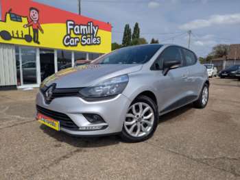Used Renault Clio 2023 for sale - 73050539: Photo