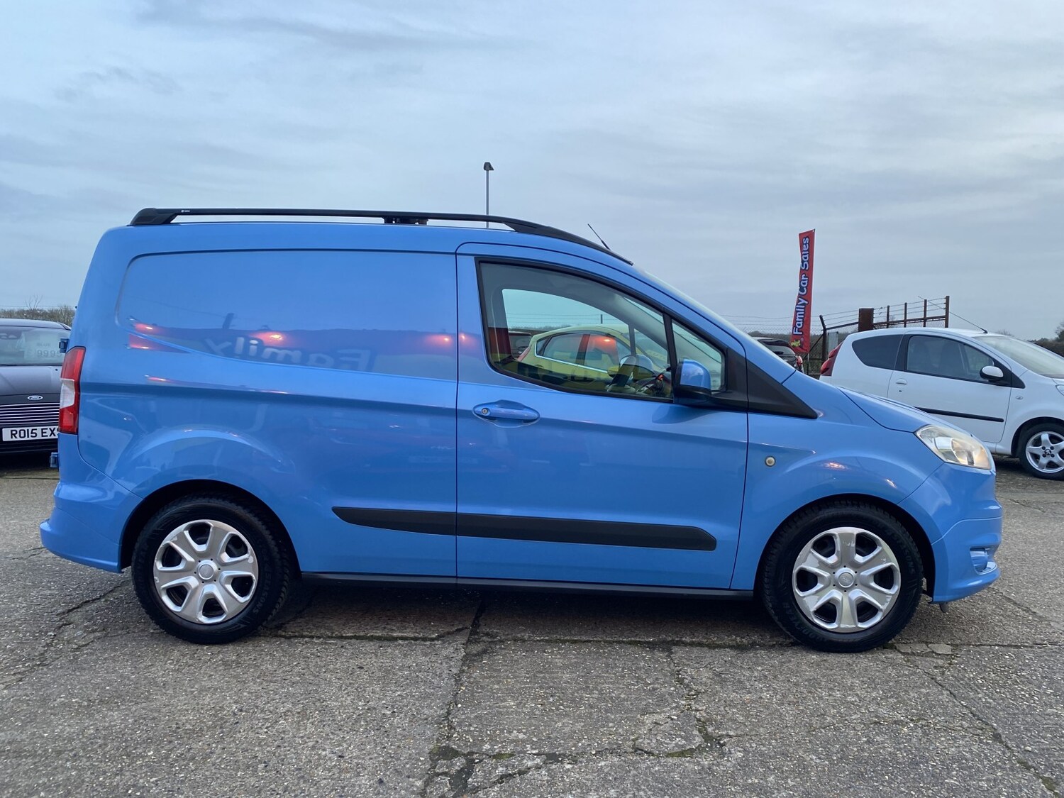 Used Ford Transit Courier 2015 for sale - 77584422: Photo 13