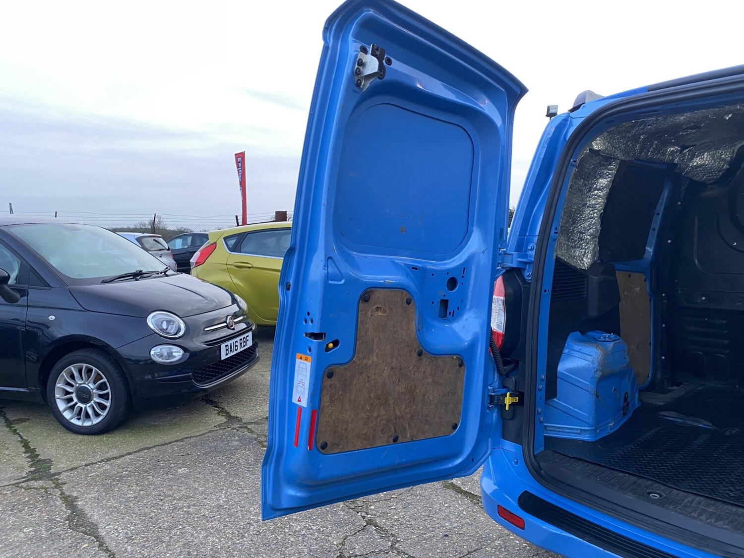 Used Ford Transit Courier 2015 for sale - 77584422: Photo 14