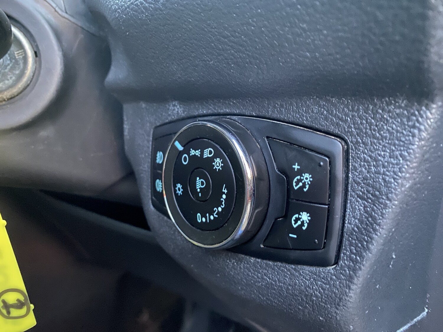 Used Ford Transit Courier 2015 for sale - 77584422: Photo 27