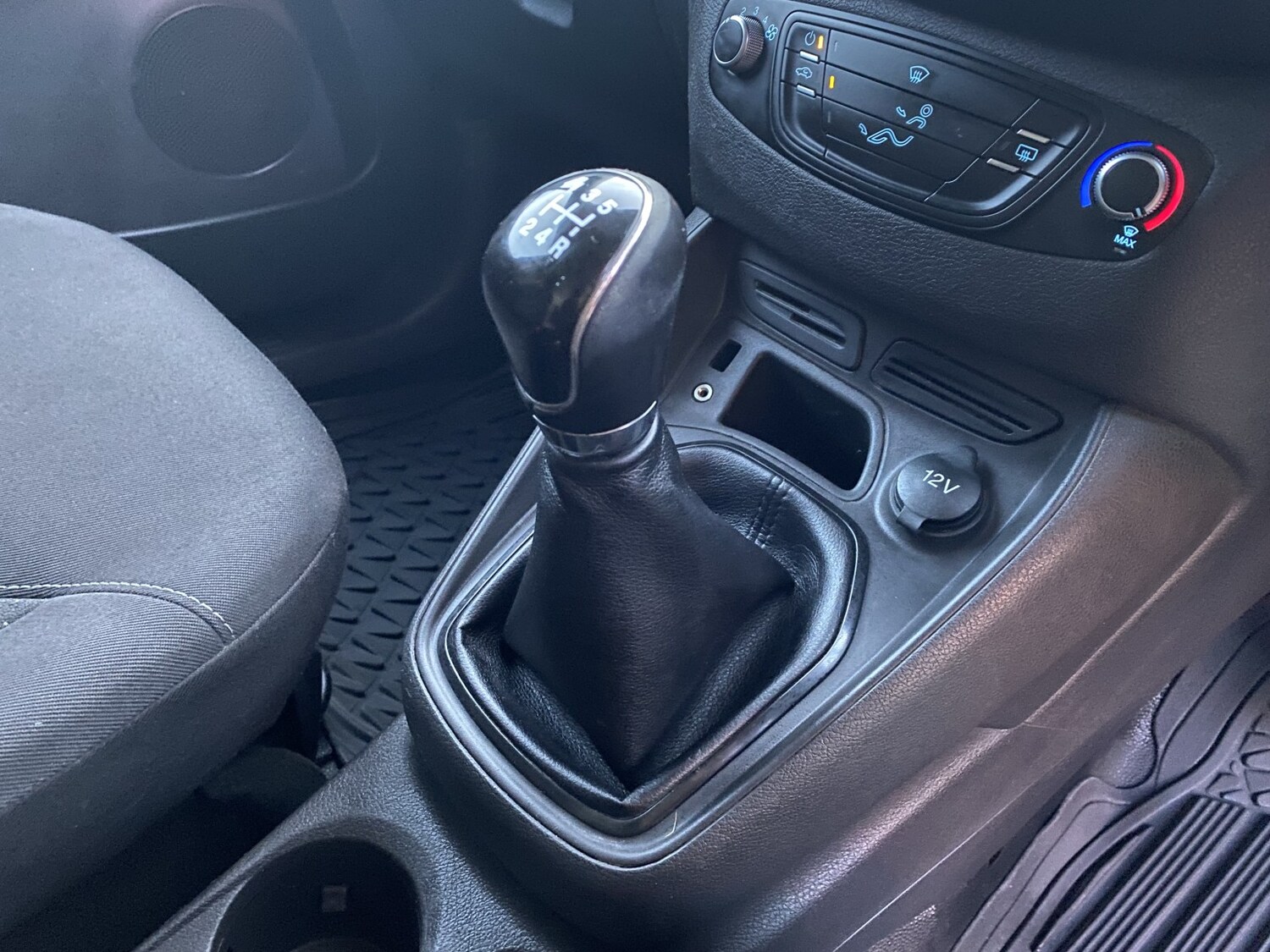 Used Ford Transit Courier 2015 for sale - 77584422: Photo 30