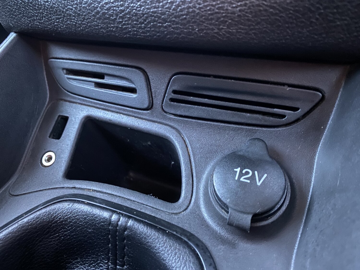 Used Ford Transit Courier 2015 for sale - 77584422: Photo 33