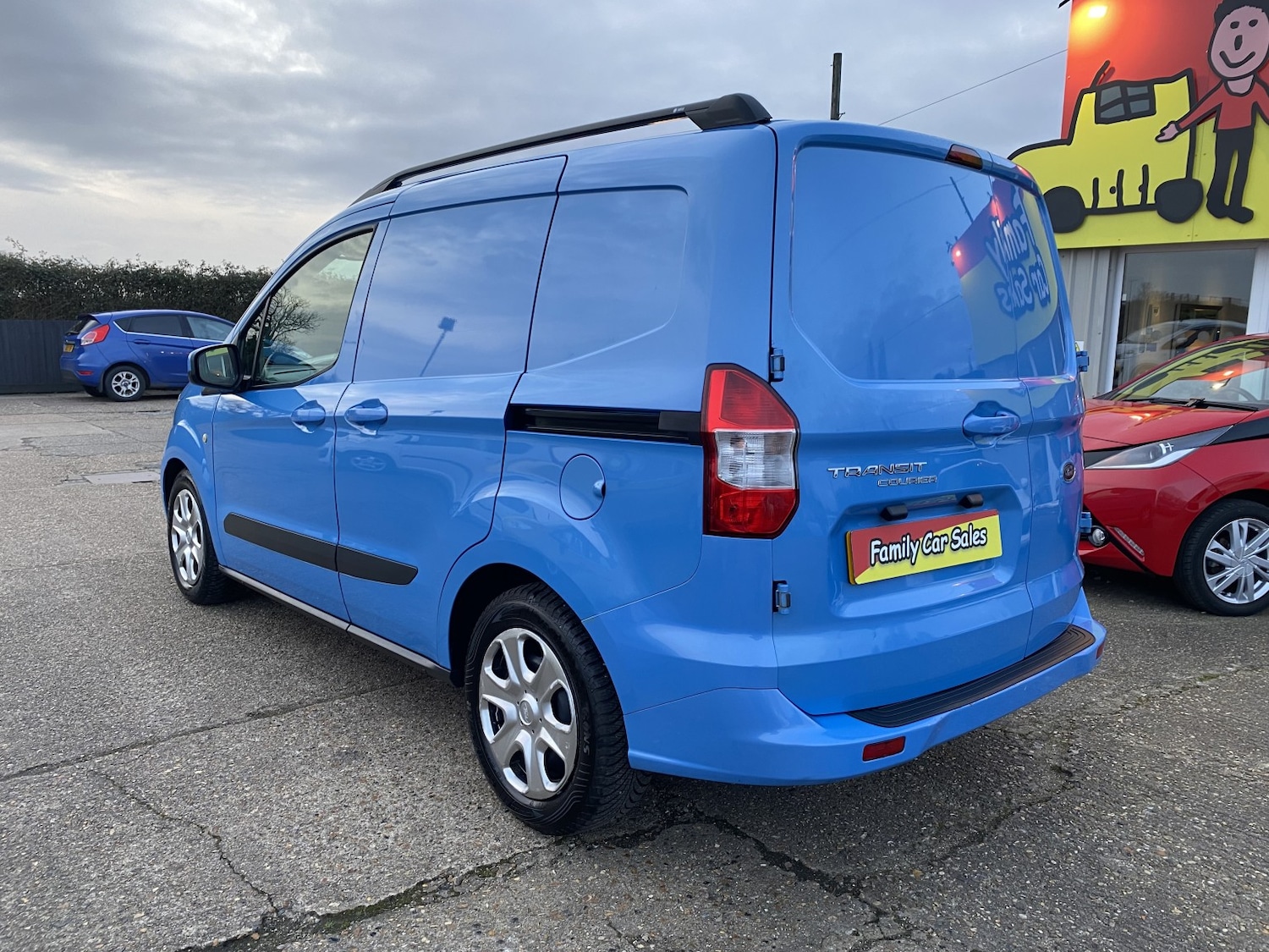Used Ford Transit Courier 2015 for sale - 77584422: Photo 8