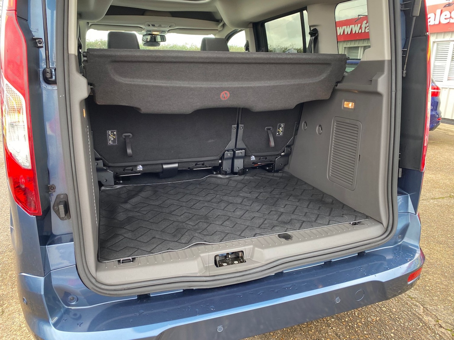 Used Ford Tourneo Connect 2019 for sale - 77385306: Photo 4