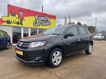 Used Dacia Sandero 2016 for sale - 77303757: Photo
