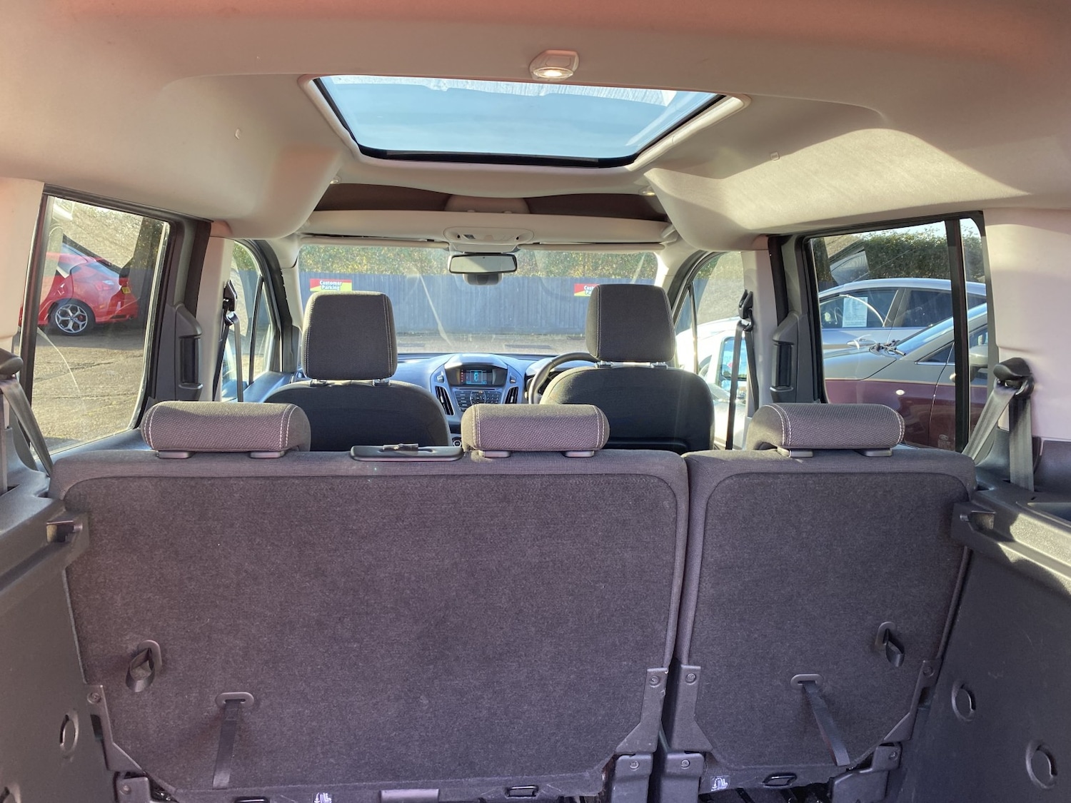 Used Ford Tourneo Connect 2014 for sale - 76897030: Photo 19