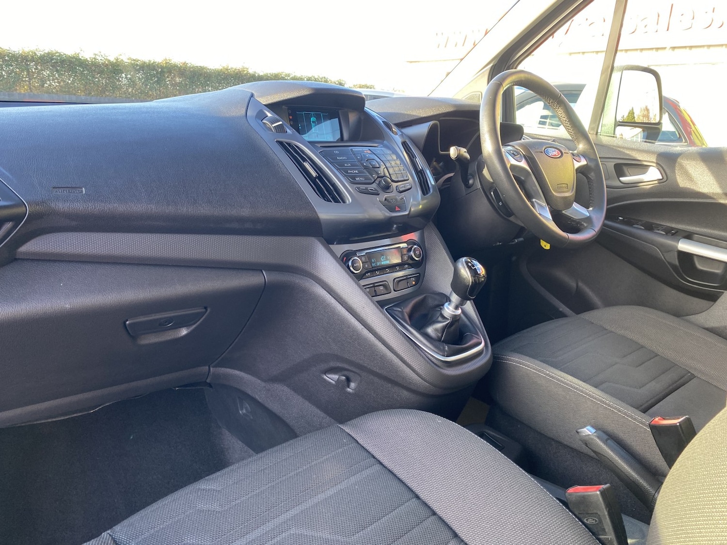 Used Ford Tourneo Connect 2014 for sale - 76897030: Photo 31