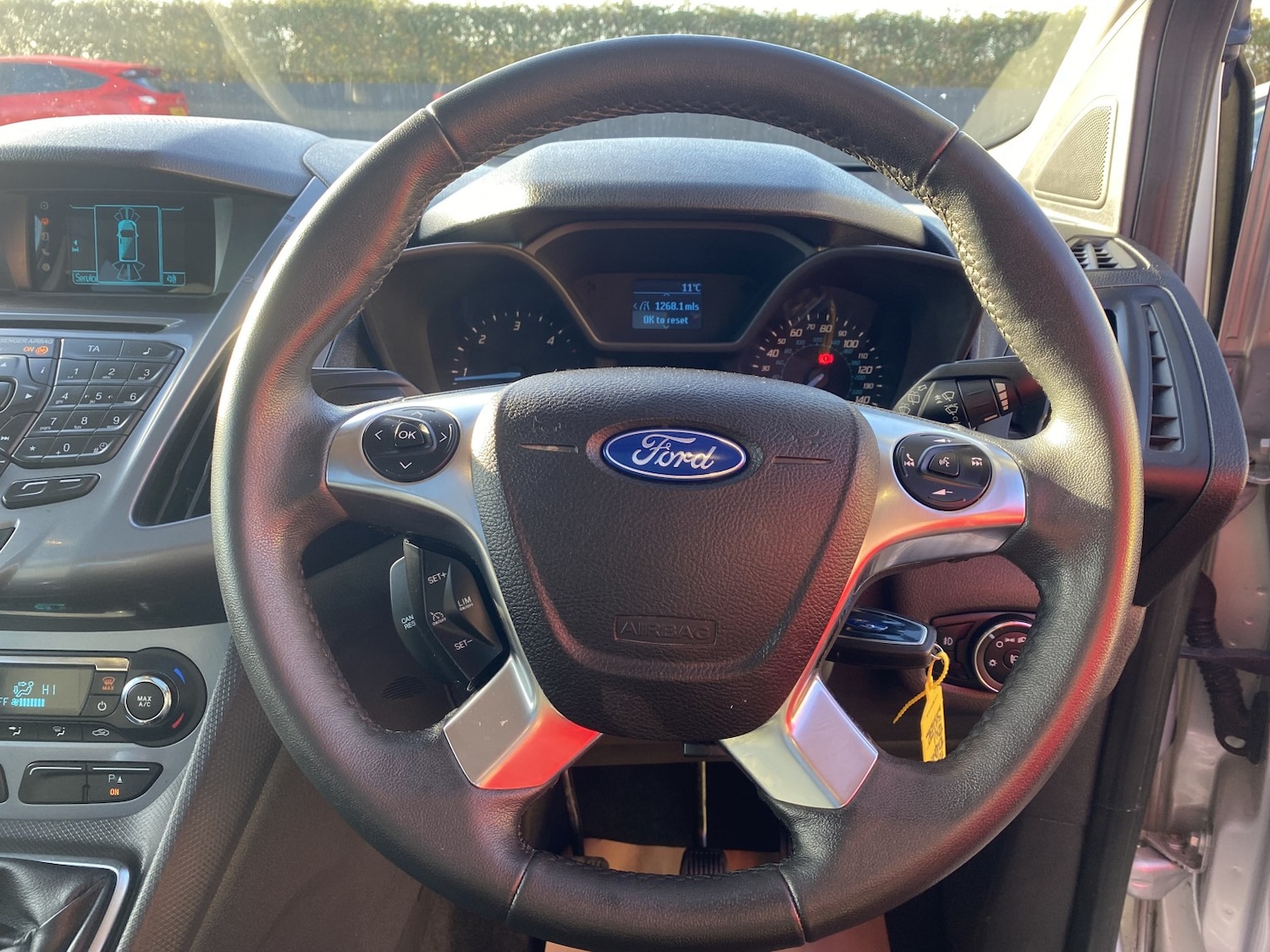 Used Ford Tourneo Connect 2014 for sale - 76897030: Photo 32