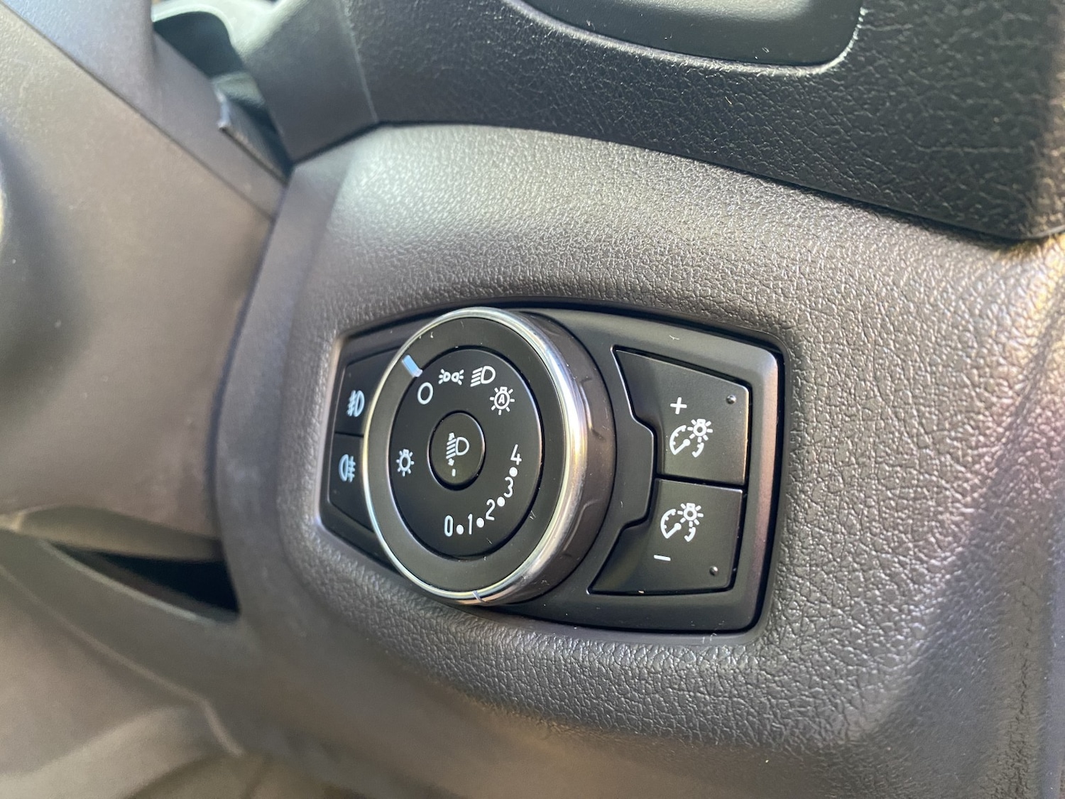 Used Ford Tourneo Connect 2014 for sale - 76897030: Photo 34