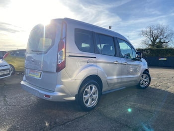 Used Ford Tourneo Connect 2014 for sale - 76897030: Photo