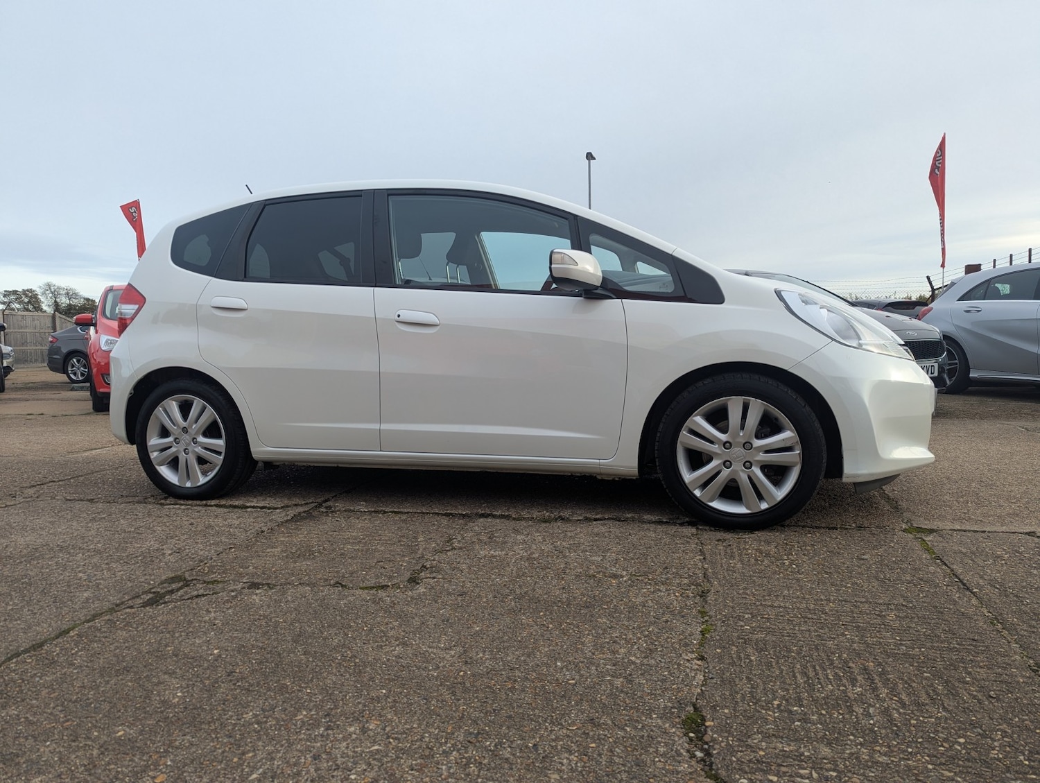 Used Honda Jazz 2014 for sale - 76407507: Photo 10