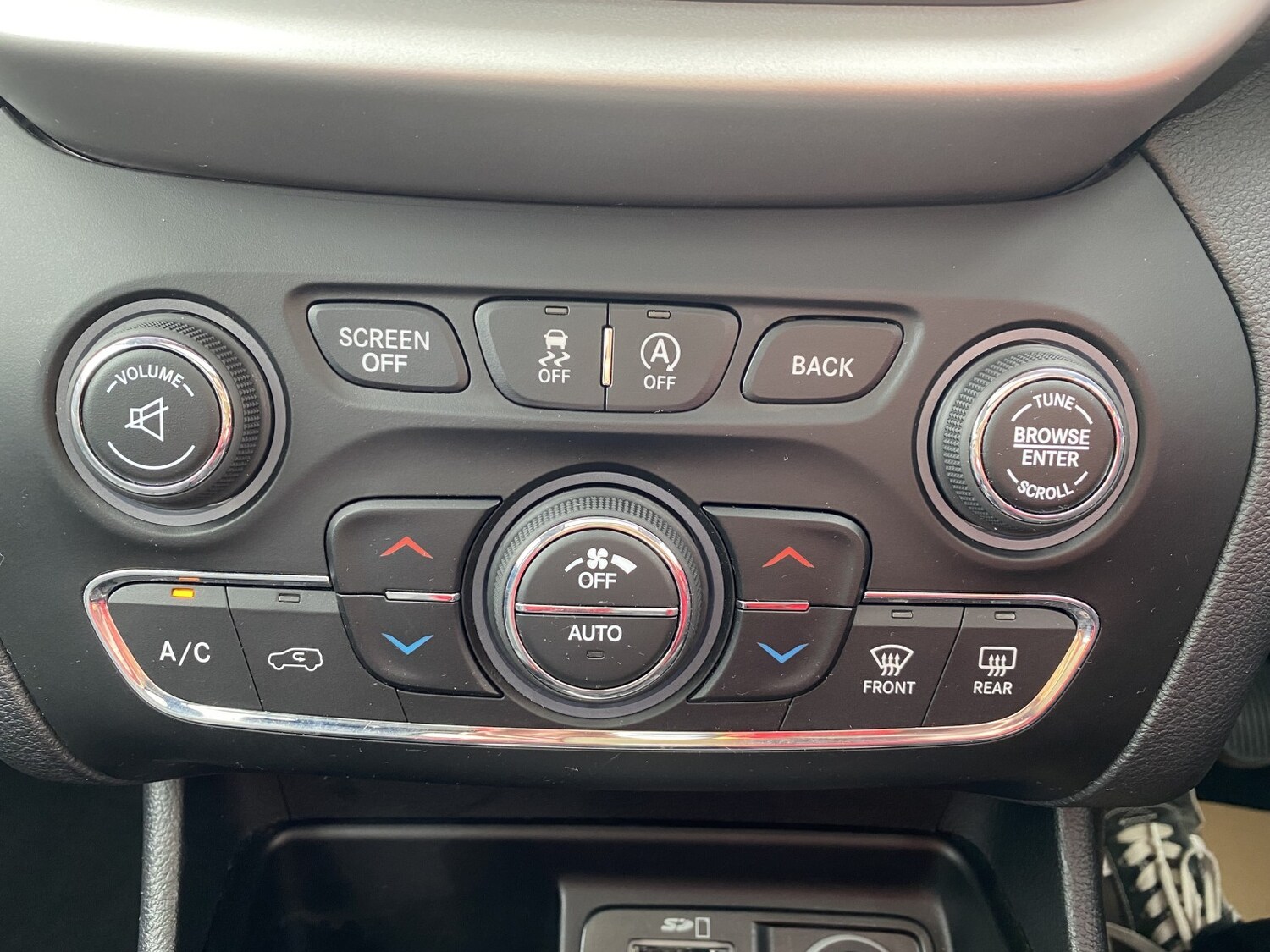 Used Jeep Cherokee 2018 for sale - 77921272: Photo 44