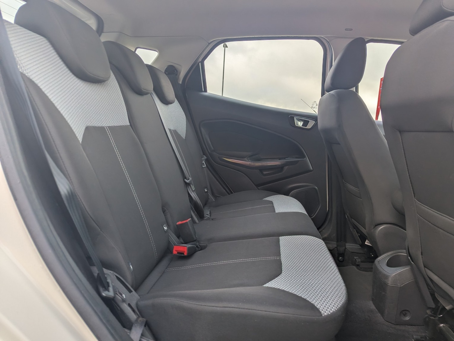 Used Ford Ecosport 2016 for sale - 77225228: Photo 28