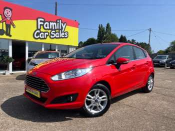2015 - 1.25 82 Zetec 5dr