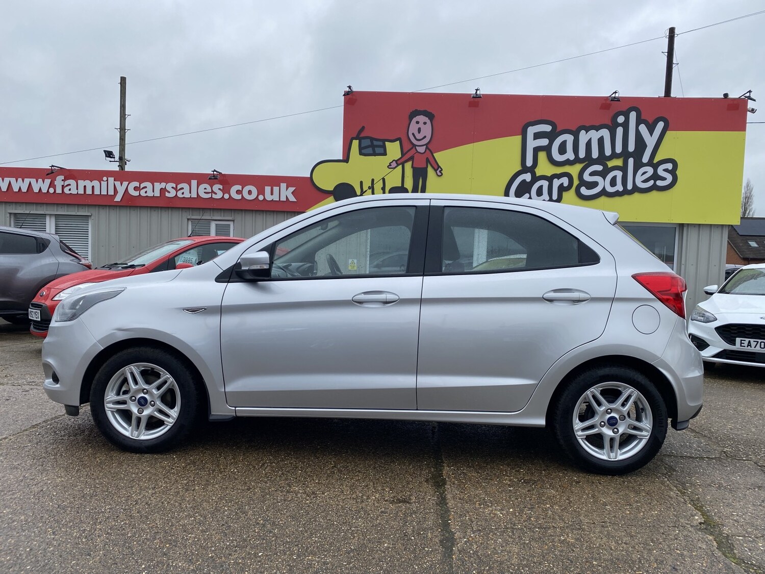 Used Ford Ka+ 2017 for sale - 78060540: Photo 2