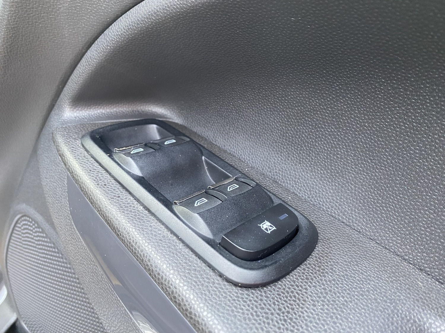 Used Ford Ecosport 2015 for sale - 76848642: Photo 21