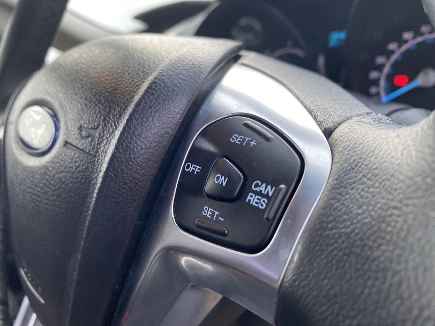 Used Ford Ecosport 2015 for sale - 76848642: Photo 24