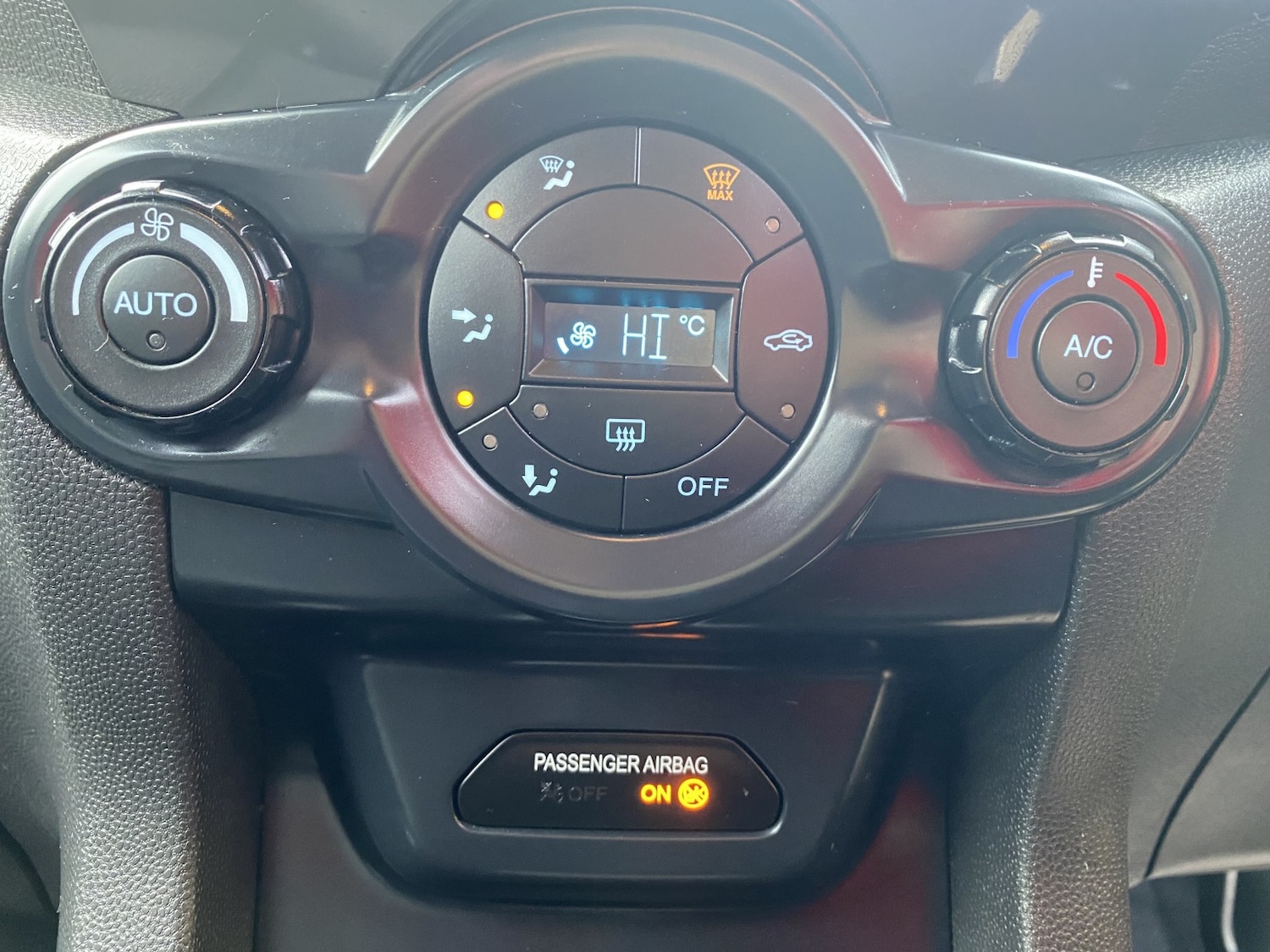 Used Ford Ecosport 2015 for sale - 76848642: Photo 33