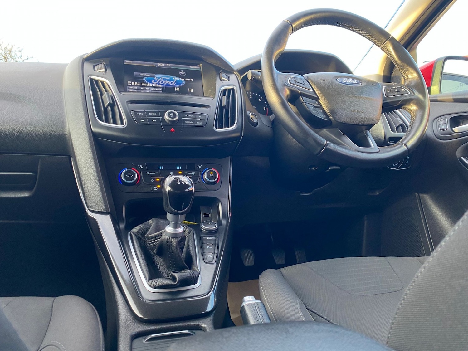 Used Ford Focus 2015 for sale - 77880950: Photo 5