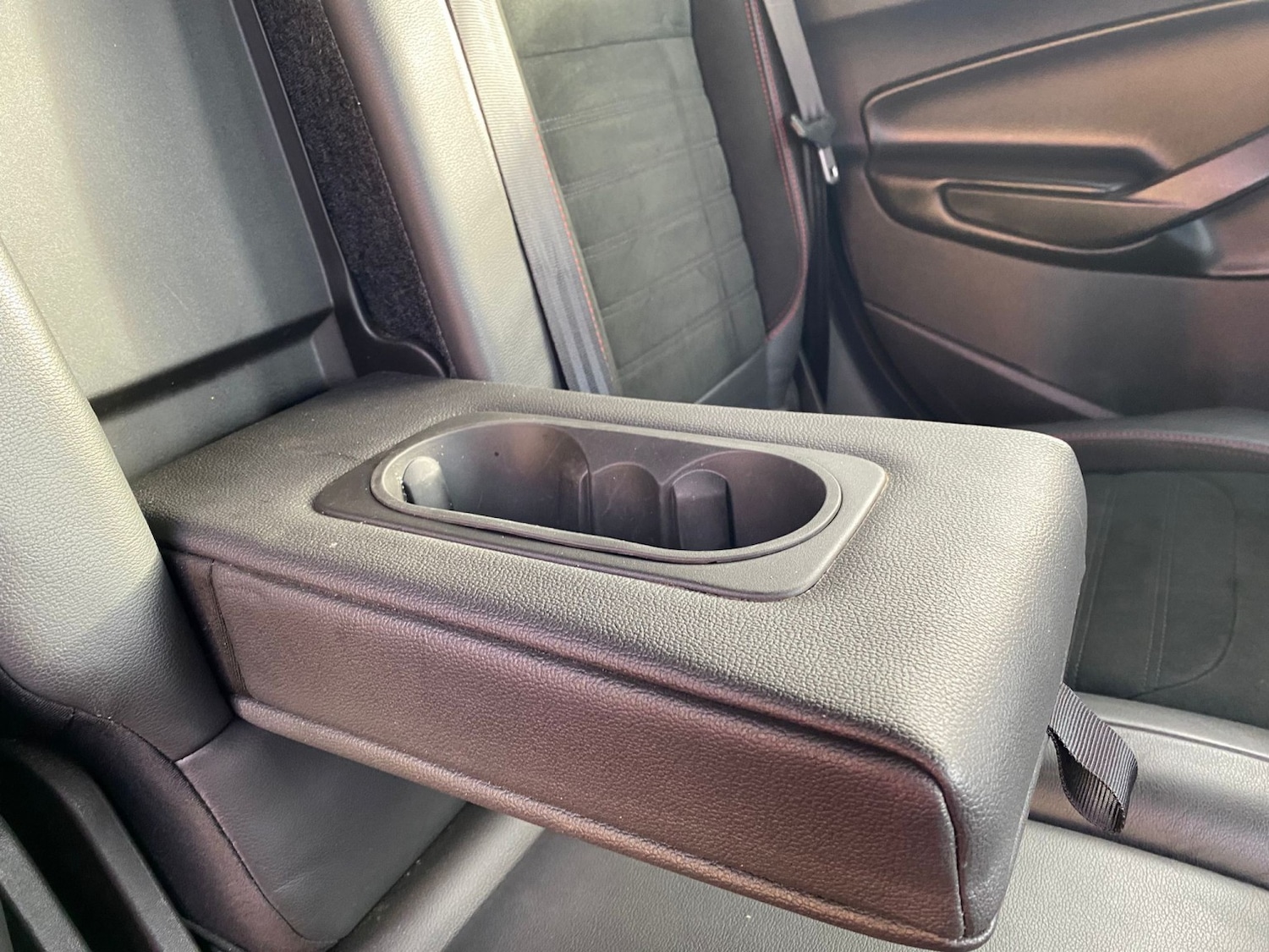 Used Ford Kuga 2019 for sale - 76070327: Photo 32