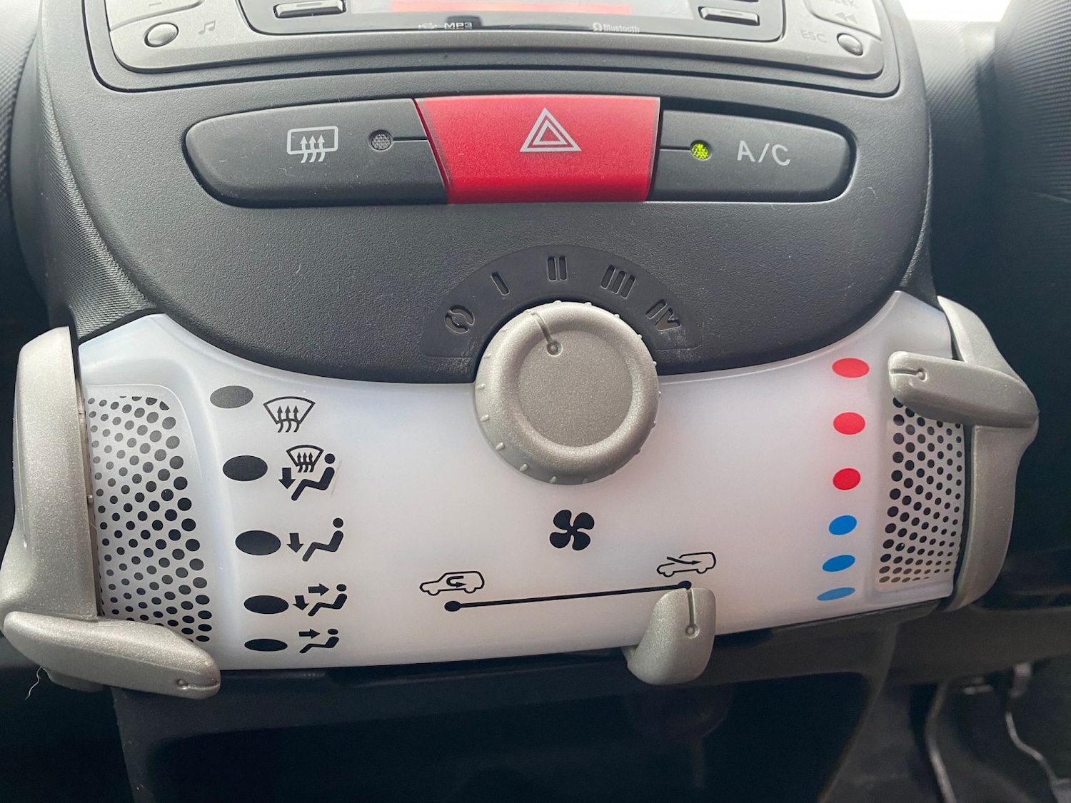 Used Peugeot 107 2014 for sale - 77453200: Photo 31